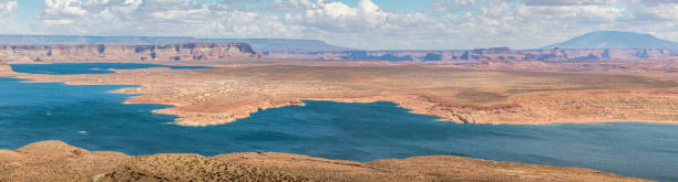 istock Panoramic view over the Wahweap Bay in Utah 1847946196