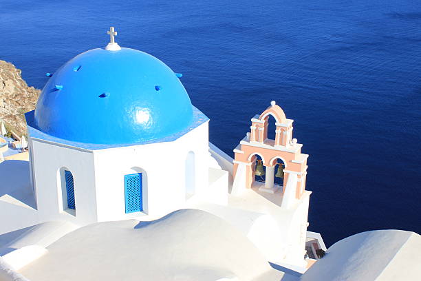 istock church of oia 184807604