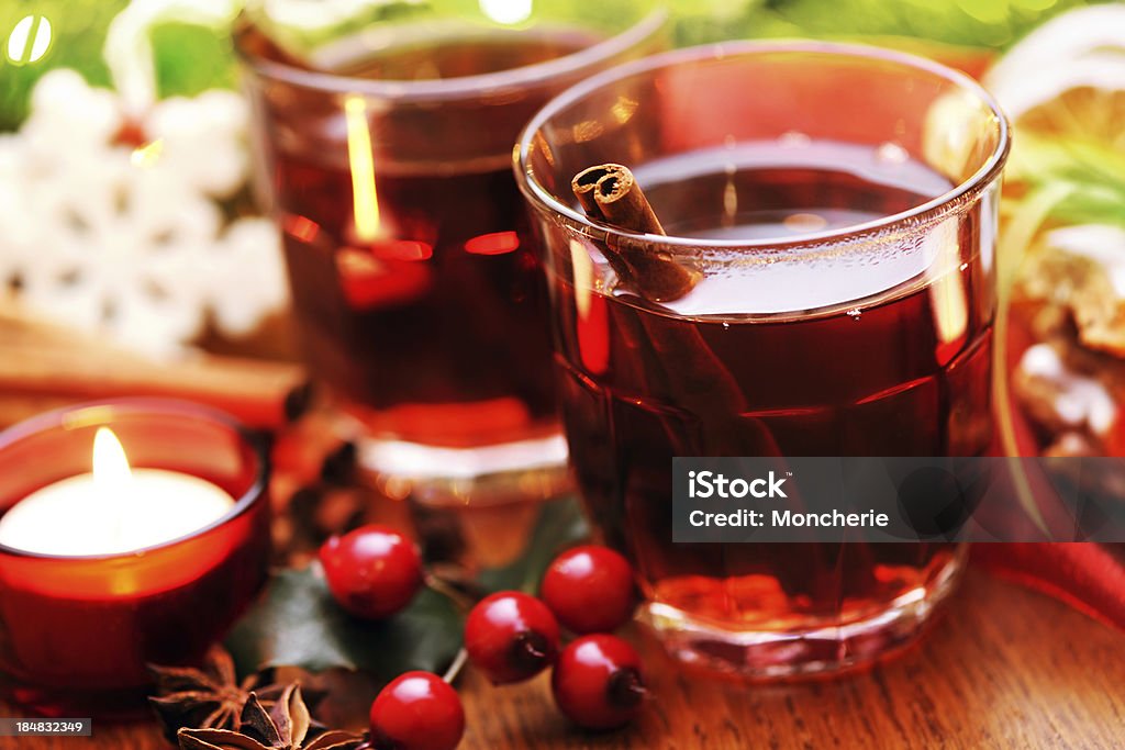 Inverno bebida quente - Foto de stock de Azevinho royalty-free