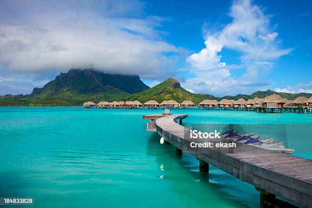 Foto de Férias No Pacífico Sul e mais fotos de stock de Bora Bora - Bora Bora, Bangalô - Casa, Destino turístico