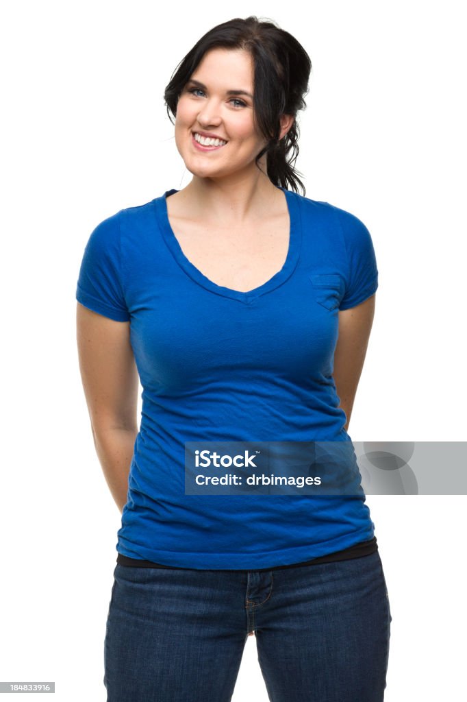 Portrait de jeune femme souriante - Photo de Mains derrière le dos libre de droits