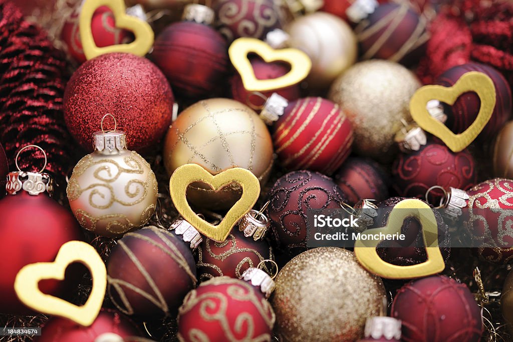 Weihnachten Kugeln mit goldenen Herz Formen - Lizenzfrei Christbaumkugel Stock-Foto