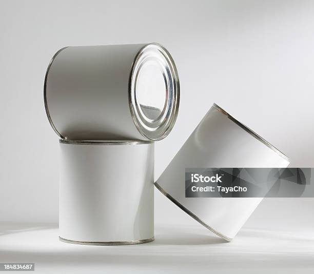Three Blank Stagno Lattine - Fotografie stock e altre immagini di Barattolo di alluminio - Barattolo di alluminio, Cibi e bevande, Cibo