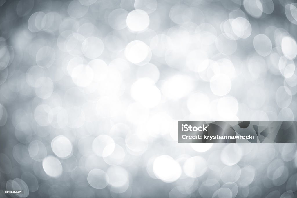 Desfocado silver brilha com cantos mais escuros e brilhantes center - Foto de stock de Purpurina royalty-free