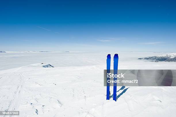 Winter Hohen Berg Landschaft Mit Ski Stockfoto und mehr Bilder von Alpen - Alpen, Anhöhe, Arktis