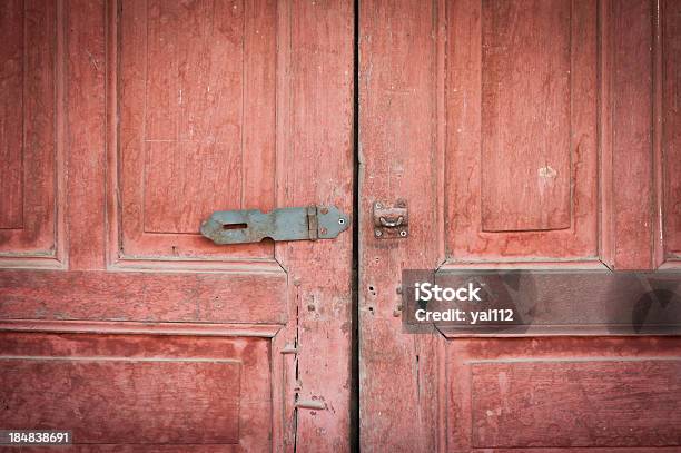 Hölzerne Tür Stockfoto und mehr Bilder von Abschied - Abschied, Abstrakt, Alt
