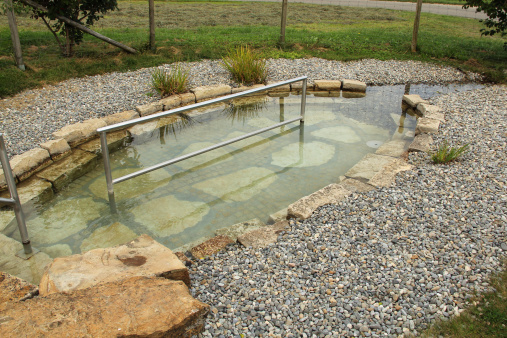 Kneipp therapeutic wading pool with cold spring water