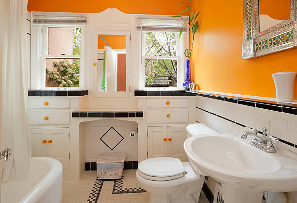 カラフルなバスルーム - bathroom sink window bathroom house ストックフォトと画像