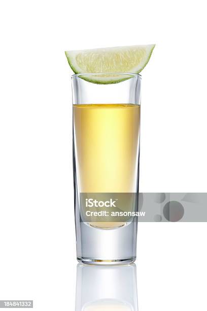 Tequila Slammer - zdjęcia stockowe i więcej obrazów Kieliszek tequili - Kieliszek tequili, Kieliszek do wódki, Tequila - Alkohol wysokoprocentowy