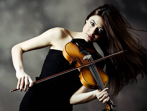 violinista - classical chamber fotografías e imágenes de stock