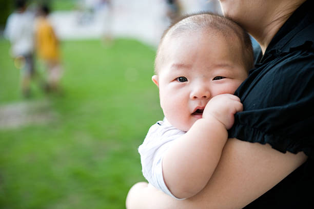 istock Baby on mom's shoulder 184843835