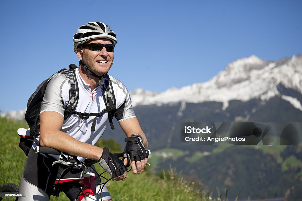 Retrato do mountain biker - Royalty-free Adulto Foto de stock