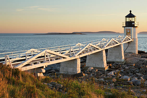 farol de marshall point - maine marshall point lighthouse port clyde lighthouse imagens e fotografias de stock