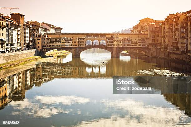 Ponte Vecchio Z Florence Włochy Gród - zdjęcia stockowe i więcej obrazów Architektura - Architektura, Arno, Bez ludzi