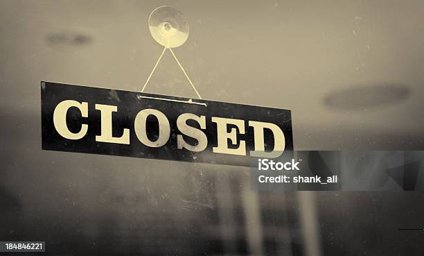 Foto de Placa Closed e mais fotos de stock de Placa Closed - Placa Closed, Going Out Of Business, Fechado