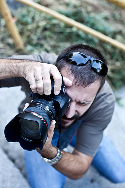 istock photographer and photo shoting 184846473