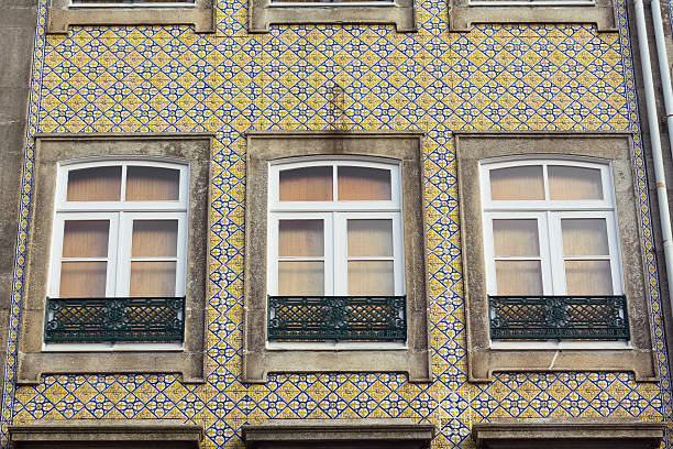 istock Windows of Porto 184847056
