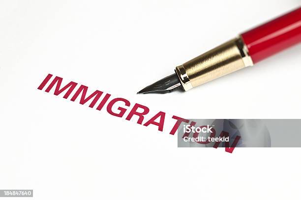 La Inmigración Foto de stock y más banco de imágenes de Autoridad - Autoridad, Blanco - Color, Comunicación global