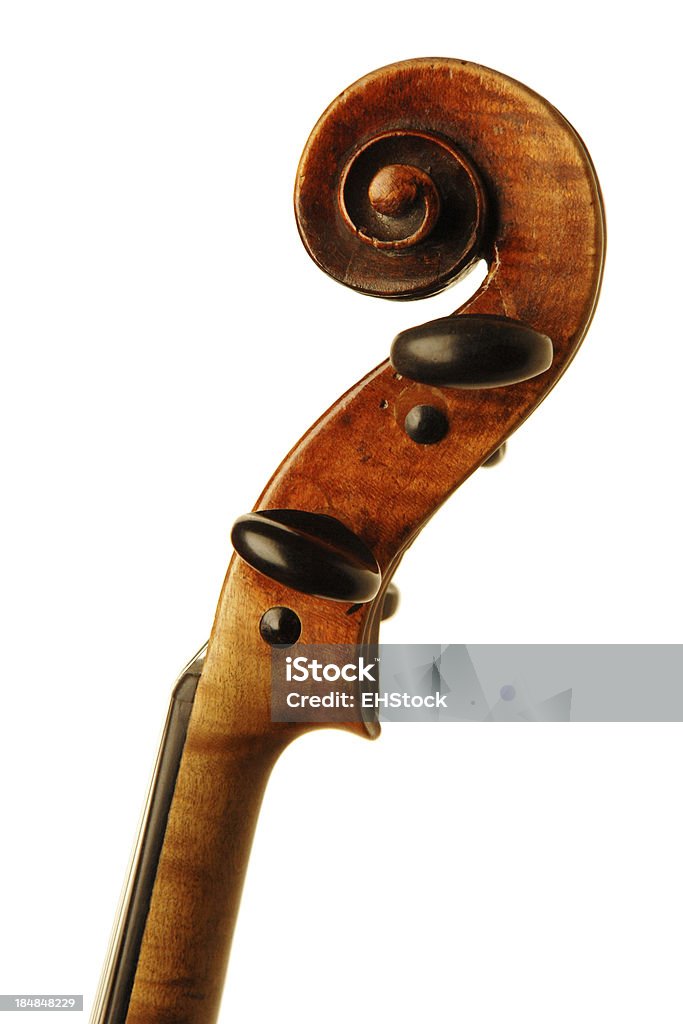 Anticuario voluta del violín aislado sobre fondo blanco - Foto de stock de Violín libre de derechos