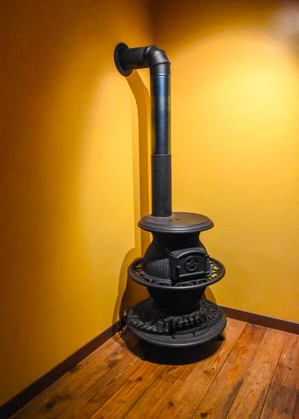 Potbelly stove Old potbelly stove in langcaster pa pot belly stock pictures, royalty-free photos & images