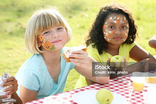 ピクニック - 伝統的な祭りのストックフォトや画像を多数ご用意 - 伝統的な祭り, フェイスペイント, 子供