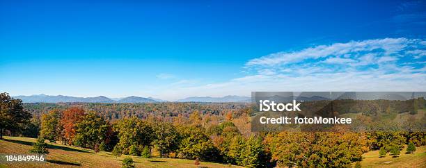 Montañas Great Smoky Carolina Del Norte Eeuu Foto de stock y más banco de imágenes de Carolina del Norte - Estado de los EE. UU. - Carolina del Norte - Estado de los EE. UU., Tierras Altas, Aire libre