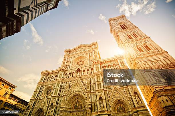 Foto de Santa Maria Del Fiore E Giotto O Campanile Em Florença e mais fotos de stock de Antigo