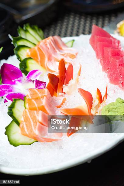 Sashimi - Fotografie stock e altre immagini di Alimentazione sana - Alimentazione sana, Calamaro, Cibi e bevande