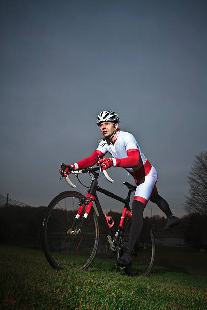 Sportler beim training für ein cyclo-cross-Rennen. – Foto