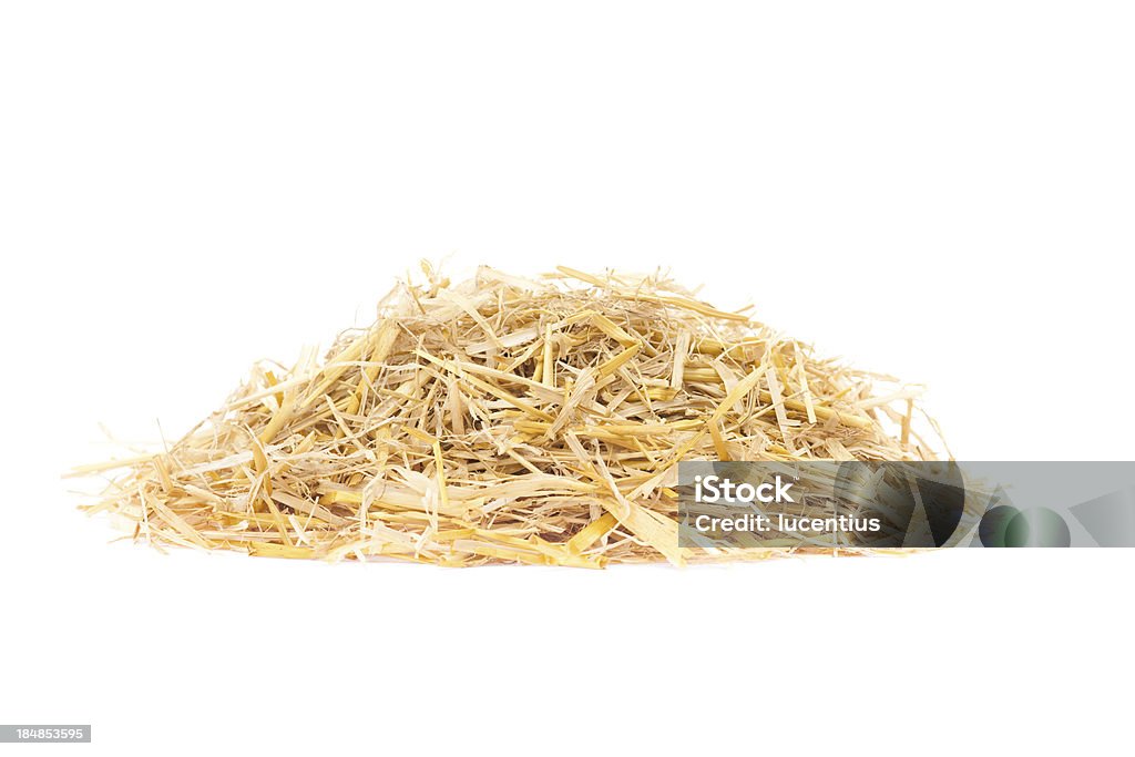 Straw pila Aislado en blanco - Foto de stock de Paja libre de derechos