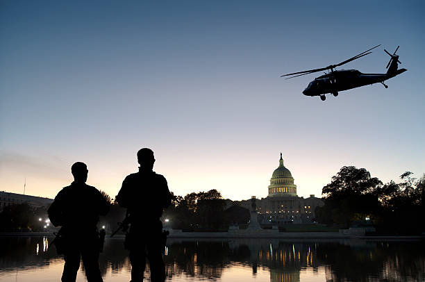 soldati fornire homeland security at capitol hill - horizontal occupation usa washington dc foto e immagini stock