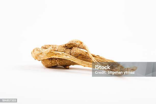 Ginseng Stockfoto und mehr Bilder von Alternative Medizin - Alternative Medizin, Fotografie, Freisteller – Neutraler Hintergrund