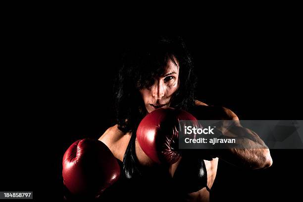 Kobieta Bokser - zdjęcia stockowe i więcej obrazów Biceps - Biceps, Boks - sport, Ciało ludzkie