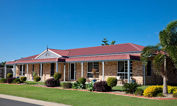nowoczesne kolonialnego domu z błękitnego nieba - house contemporary residential structure australian culture zdjęcia i obrazy z banku zdjęć