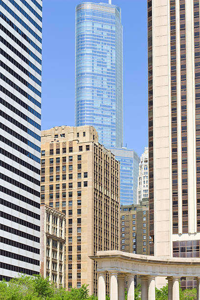 istock Chicago, Illinois, USA 184859804