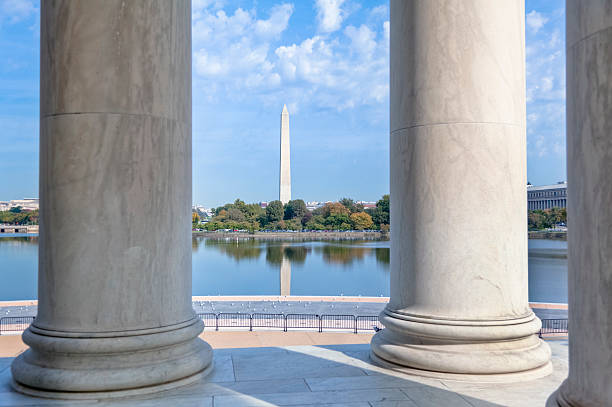 istock Jefferson Memorial with View of Washington Monument Between the Columns 184863124