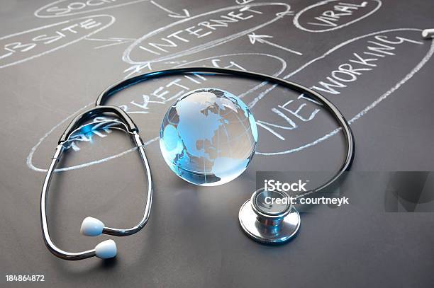 Gesunde Internetstrategiekonzept Stockfoto und mehr Bilder von Gesundheitswesen und Medizin - Gesundheitswesen und Medizin, Marketing, Bloggen