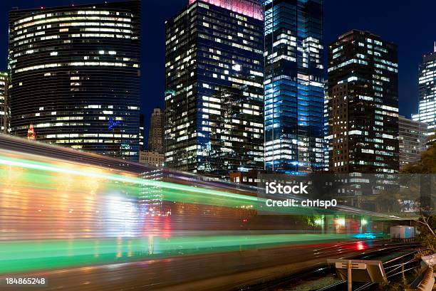 Comboio De Passageiros Na Estação Do Centro Da Cidade De Chicago - Fotografias de stock e mais imagens de Chicago - Illinois