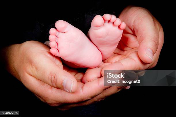 Daddys Hände Stockfoto und mehr Bilder von Gott - Gott, Baby, Daumen