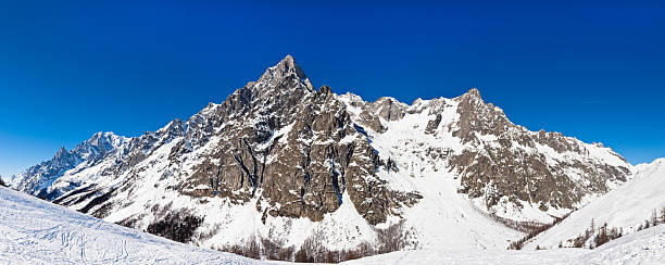istock Snowy Rocky Landscape 184865360