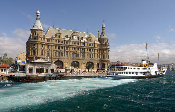 Turkey, istanbul Haydarpasa Terminal and a ferry Turkey, istanbul Haydarpasa Terminal / Haydarpasa Terminal is a main station of the Turkish State Railways. Haydarpasa quarter of the Kadıköy district at the Anatolian part of Istanbul, Turkey. haydarpaşa stock pictures, royalty-free photos & images