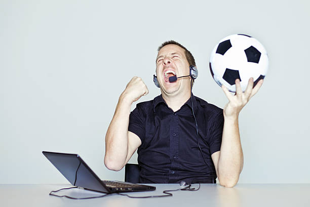 eufórico comentarista de futebol - excitement business person ecstatic passion imagens e fotografias de stock