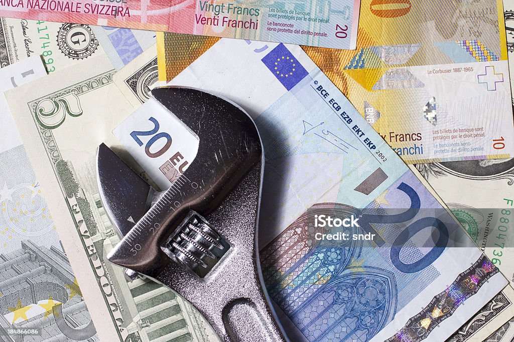 Chave em dinheiro - Foto de stock de Ajustar royalty-free