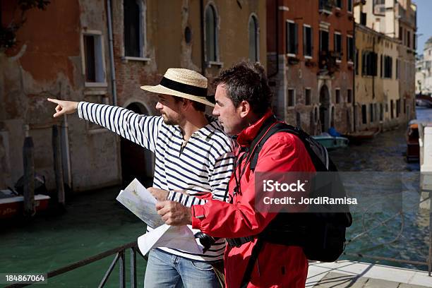 Turismo En Venecia Foto de stock y más banco de imágenes de Adulto - Adulto, Adulto de mediana edad, Aire libre