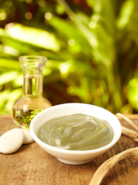 istock Grape seed oil and avocado mud mask spa treatment 184867219
