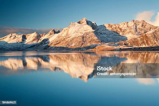 Photo libre de droit de Lofoten Reflections banque d'images et plus d'images libres de droit de Bodø - Norvège - Bodø - Norvège, Norvège, Hiver