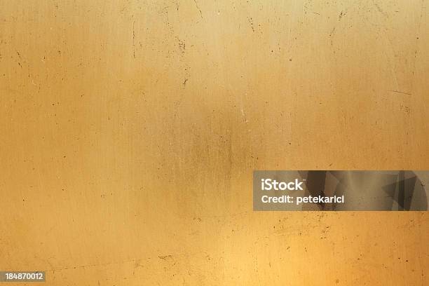 Sfondo Oro - Fotografie stock e altre immagini di Lamina d'oro - Metallo - Lamina d'oro - Metallo, Motivo a onde, Texture - Descrizione generale
