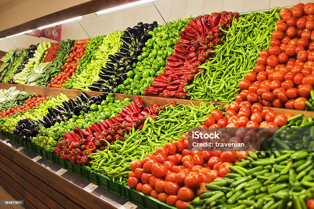 Alimentos orgânicos frescos - Foto de stock de Quitanda royalty-free