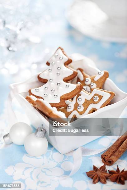 Biscoitos De Gengibre - Fotografias de stock e mais imagens de Anis - Anis, Arte e Artesanato - Arte visual, Assado no Forno