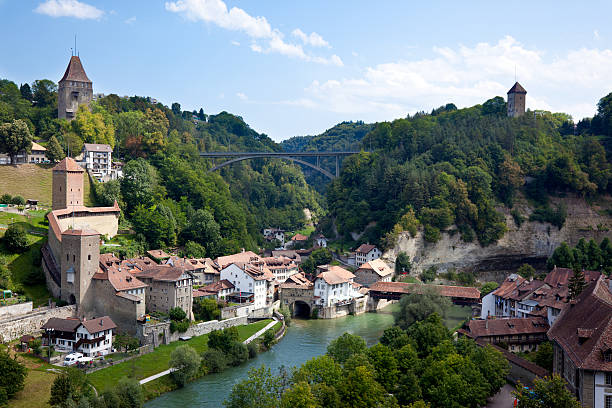 vista da cidade de fribourg, suíça - fribourg imagens e fotografias de stock